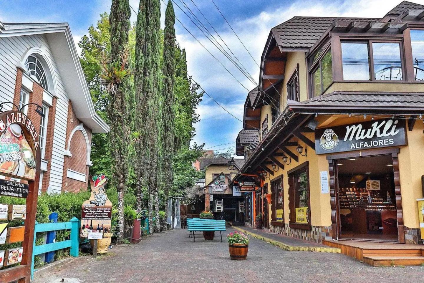 Locar-In Gramado - Loft A 50 M Da Rua Coberta.アパートメント エクステリア 写真